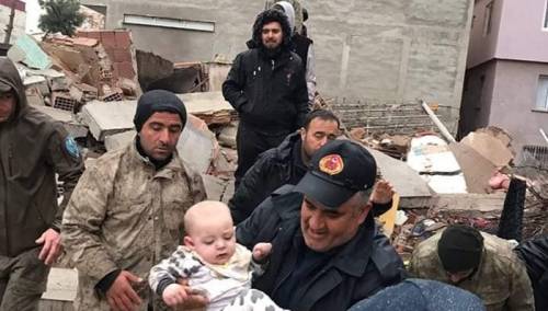 Pomozi.ba: Za 24 sata osigurano 500.000 KM za pomoć pogođenim potresima