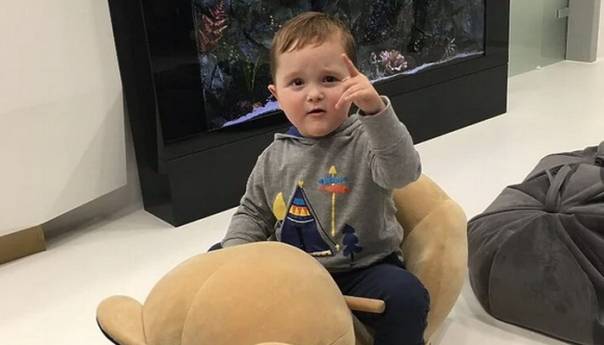 Pomozimo četverogodišnjem Abasu da dobije zvaničnu dijagnozu u Turskoj