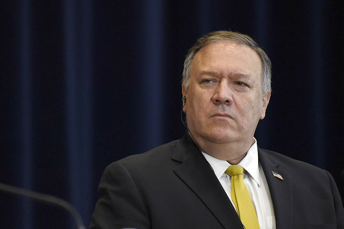 Pompeo s novim državnim sekretarom Blinkenom, cilj miran prijenos vlasti