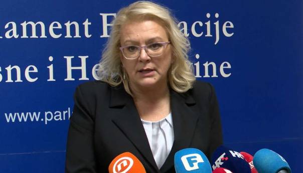 Ponovni zahtjev za smjenu Lidije Bradara