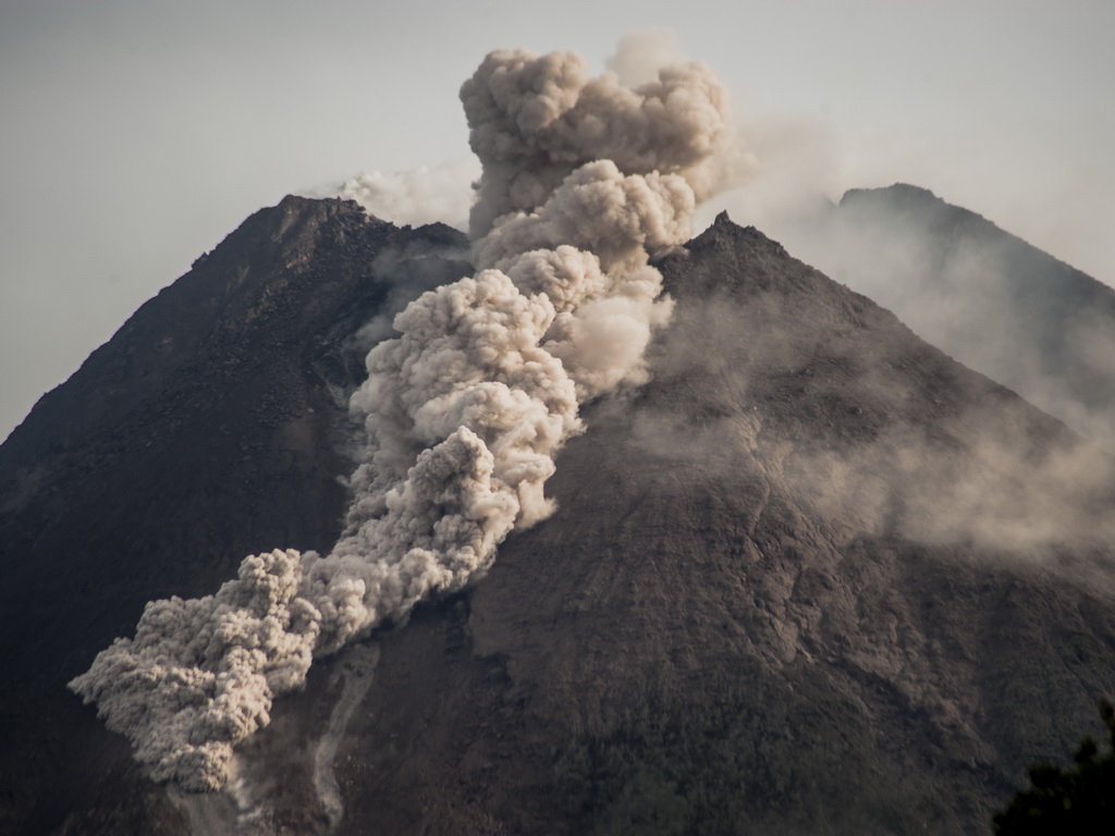 Ponovo eruptirao vulkan na Sumatri, lani ubio 24 ljudi
