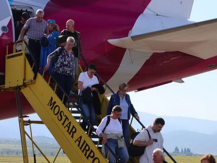 Ponovo uspostavljeni letovi iz Njemačke: Prvi avion iz Düsseldorfa sletio u Mostar
