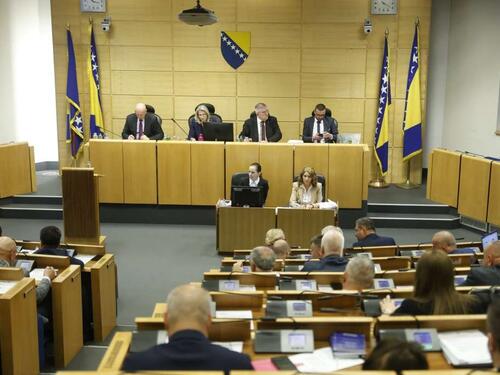 Pooštrene kazne za femicid i nasilje: Novi zakon usvojen u Parlamentu FBiH