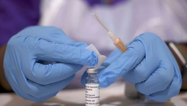 Popis zemalja koje uvode obavezno cijepljenje protiv korone