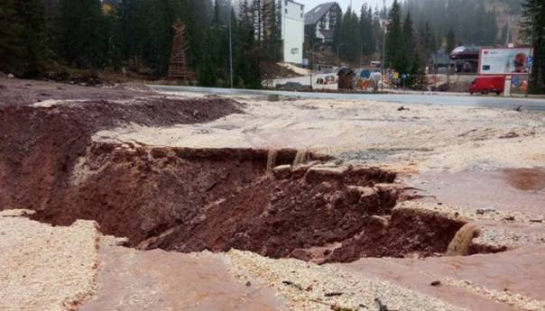 Poplave nanijele milionsku štetu OC Јahorina