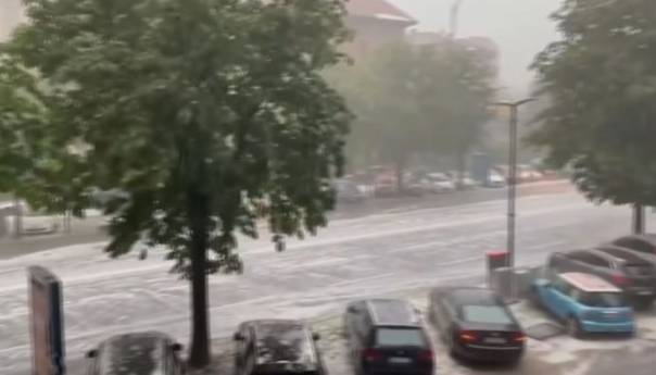 Poplave nisu zaobišle ni Italiju, hitne službe primile stotine poziva