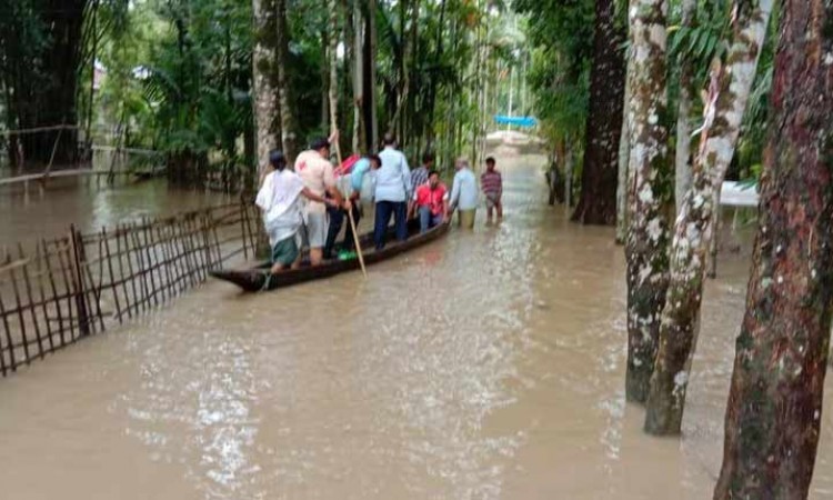 Poplave u Indiji, više od milion ljudi napustilo domove
