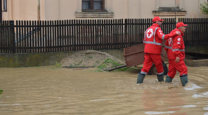 Poplave u Srbiji: Vanredna situacija u 50 gradova i opština
