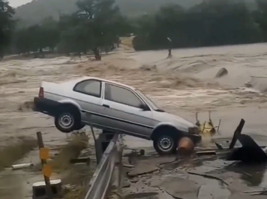 Poplave u Teksasu: Najmanje 24 mrtvih, val odnio kamp sa 23 djevojčice