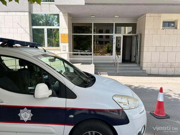 Popoviću predložen pritvor: Mislile da ulažu u kriptovalute, pa ih prevario za 42.000 KM