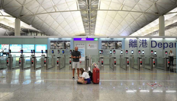 Populacija Hong Konga smanjuje se već drugu godinu zaredom