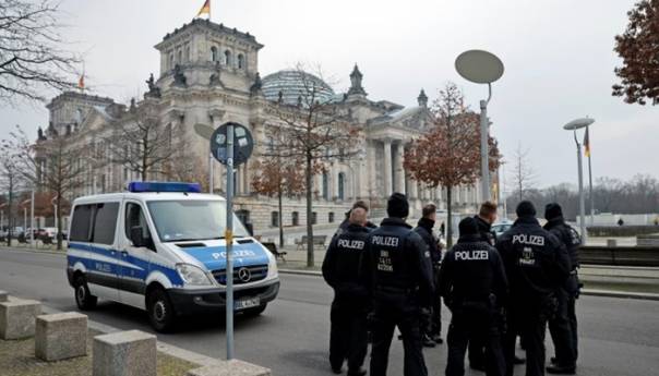 Porast napada na muslimane u Njemačkoj, u 2020. ozlijeđeno 48 osoba