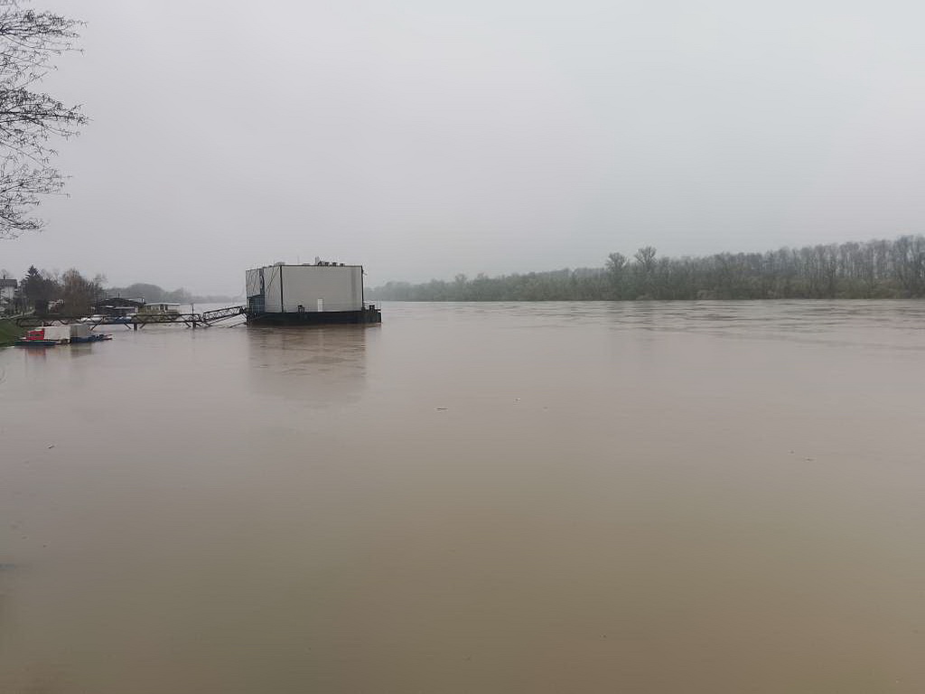 Porast vodostaja na Spreči i Savi, moguće poplave