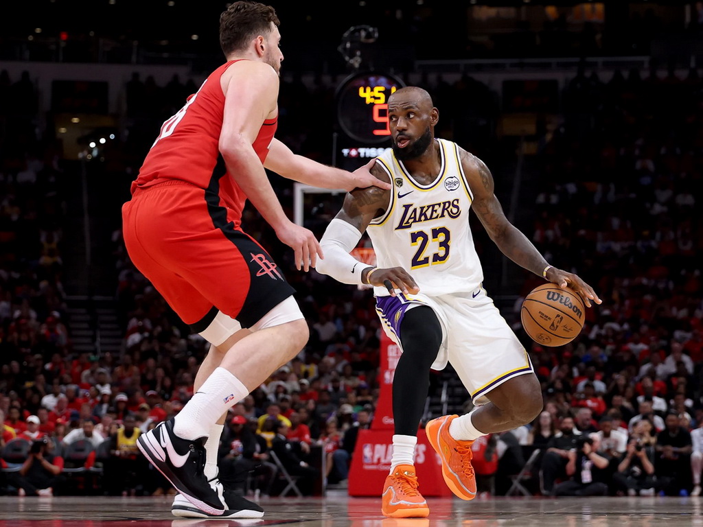 Poraz Lakersa, Cleveland poveo, Pistonsi smanjili zaostatak