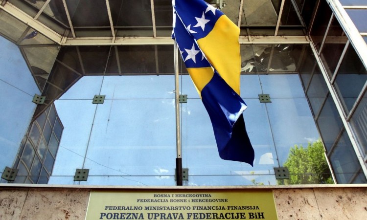 Porezna uprava FBiH izvršila 266 kontrola i otkrila 72 neprijavljena radnika