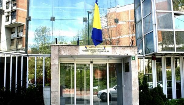 Porezna uprava FBiH pozvala porezne obveznike da prijave radnike