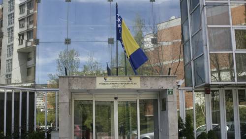 Porezni obveznici FBiH do oktobra uplatili 4.568.427.976 KM javnih prihoda