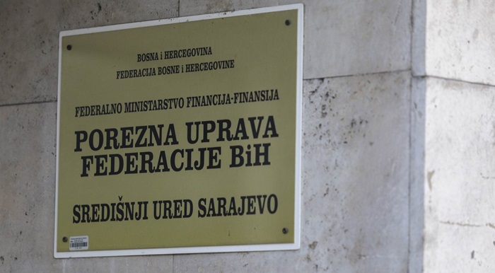 Porezni obveznici FBiH uplatili 1.672.052.617 KM javnih prihoda 