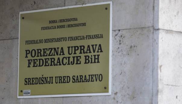 Porezni obveznici FBiH uplatili 1.672.052.617 KM javnih prihoda