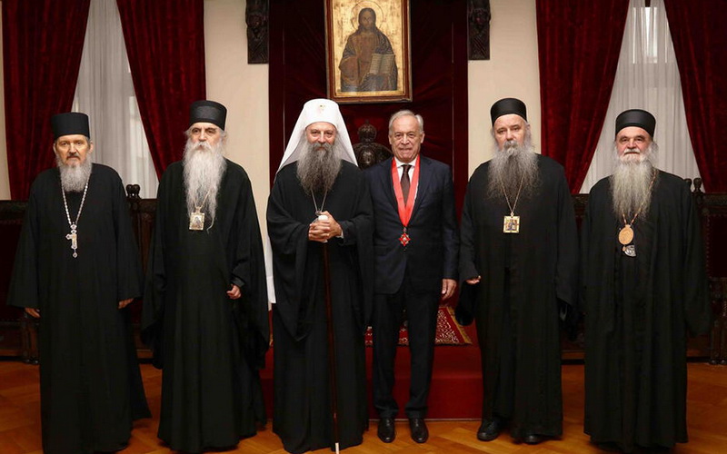 Porfirije odlikovao Miloševićevog ratnog huškača