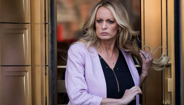 Porno zvijezda sarađivat će sa tužiocima u istrazi protiv Trumpa