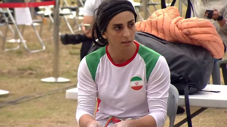 Porodica i prijatelji strahuju za iransku penjačicu koja se takmičila bez hidžaba u inostranstvu