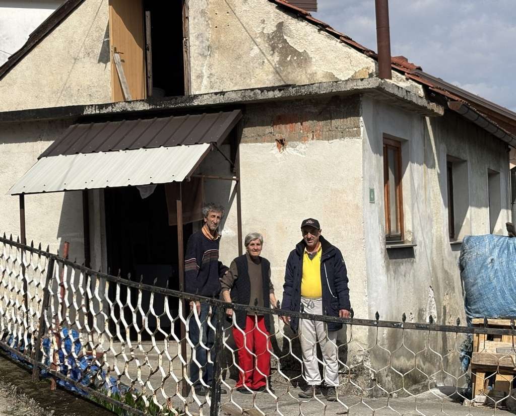 Porodica iz Bihaća traži pomoć nadležnih, trošna kuća ugrožava njihovo zdravlje