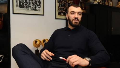 Porodica Nikole Pekovića: Njegovo stanje je stabilno, ali je na praćenju u zdravstvenoj ustanovi
