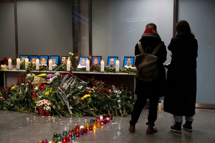 Porodicama žrtava oborenog ukrajinskog aviona po 150.000 dolara