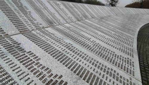 Porodice dale saglasnost za ukop 14 žrtava genocida