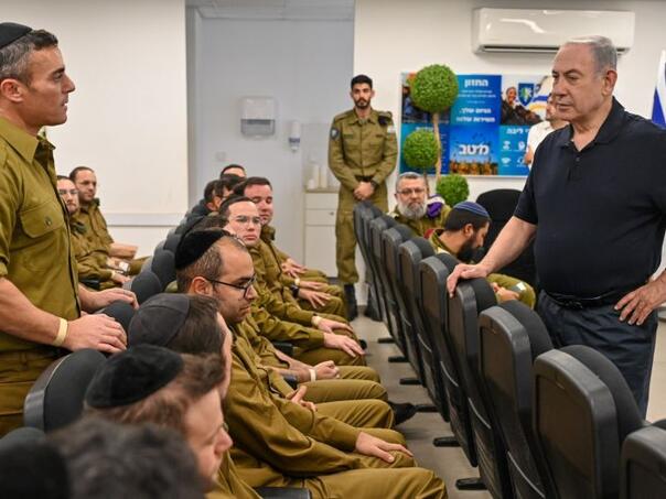 Porodice izraelskih zarobljenika bijesne na Netanyahua: 'Hamas ih je vratio, a ne ti'