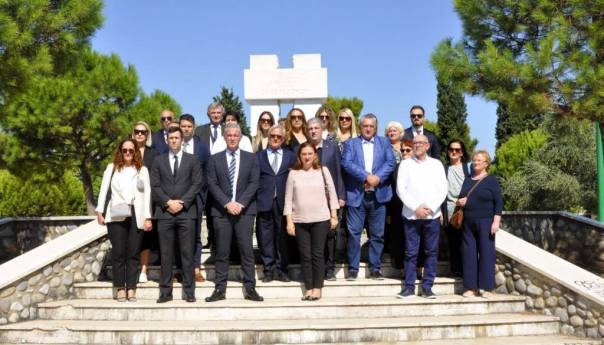 Porodice nestalih i predstavnici vlasti zemalja zapadnog Balkana odali počast žrtvama sukoba ’90-ih