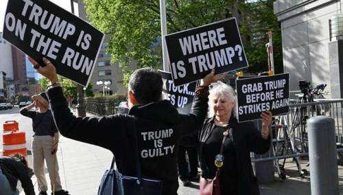 Porotnici počinju raspravu u slučaju silovanja protiv Donalda Trumpa