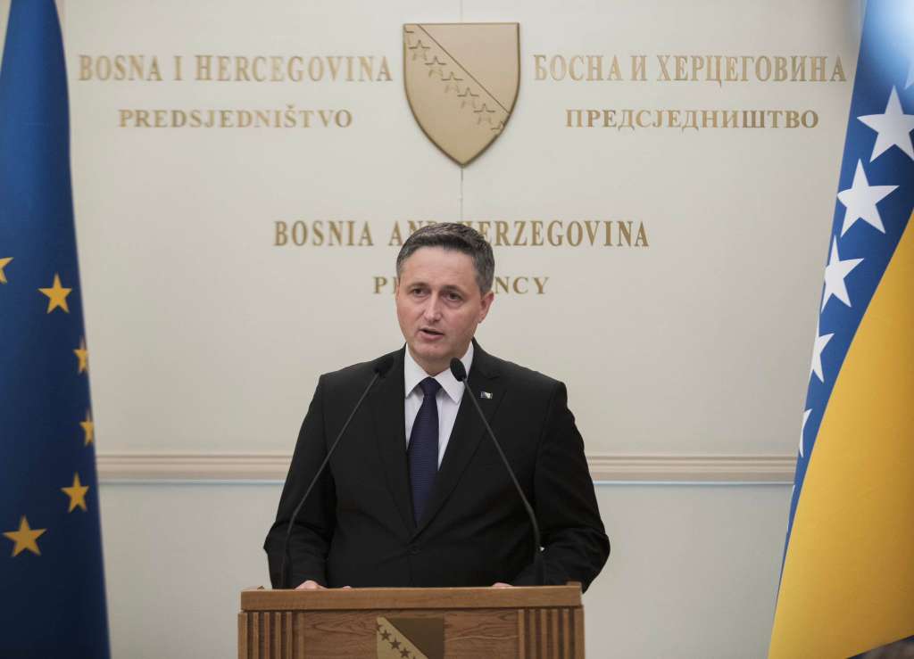 Poruka Dodika o 'mirnom razlazu' je prijetnja miru 