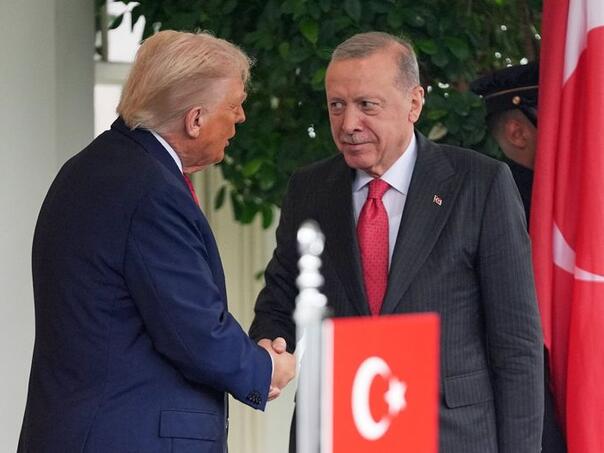 Poruka Erdoganu iz Bijele kuće: Prestanite kupovati rusku naftu