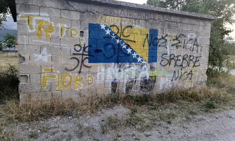 Poruka „Nož, žica, Srebrenica“ šokirala povratnike u Nevesinju