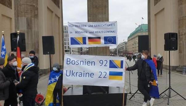 Poruka sa protesta u Berlinu: Ukrajina bi se mogla ponoviti u BiH