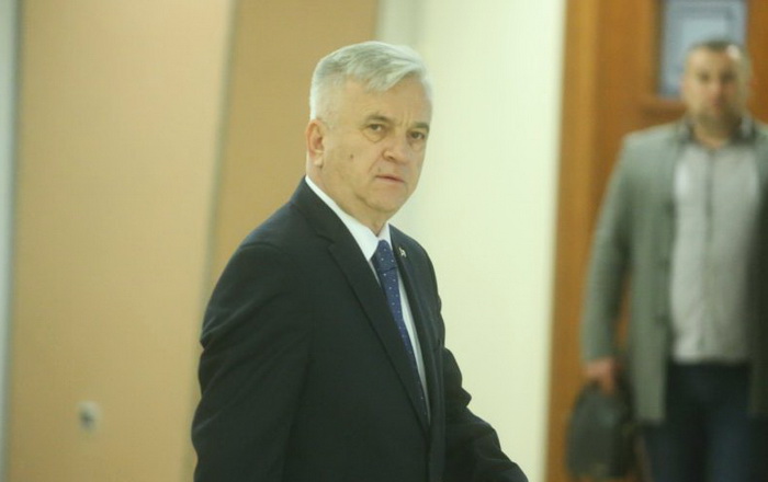 Posebna sjednica u specifičnim okolnostima i posebnim uslovima