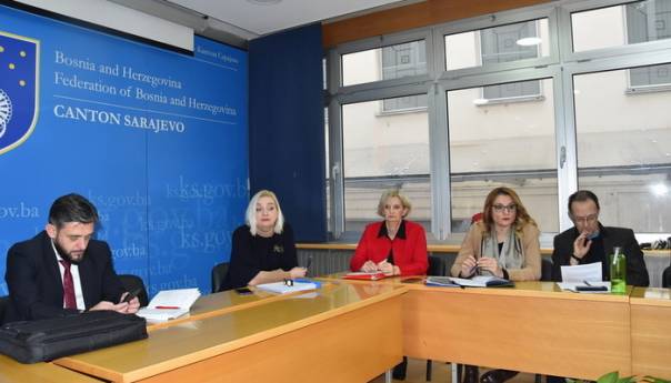 Posebne mjere predostrožnosti za djecu i starije osobe