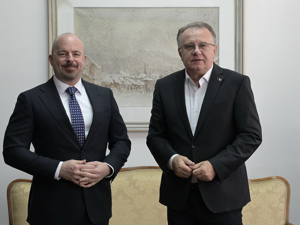 Posjeta iz Ambasade SAD: O čemu su razgovarali Nikšić i Ginkel