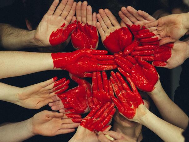 Posjeta umjetničkim izložbama može nas učiniti društvenijim i otvorenijim