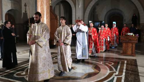 Poslanica: Ljepota i snaga Božića može se doživjeti samo čistom ljubavlju