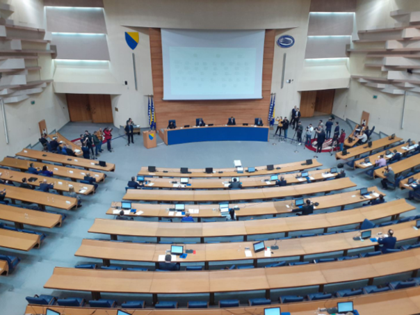 Poslanici BiH obavili raspravu o zakonima o PDV-u i VSTV-u, glasanje u 16.30