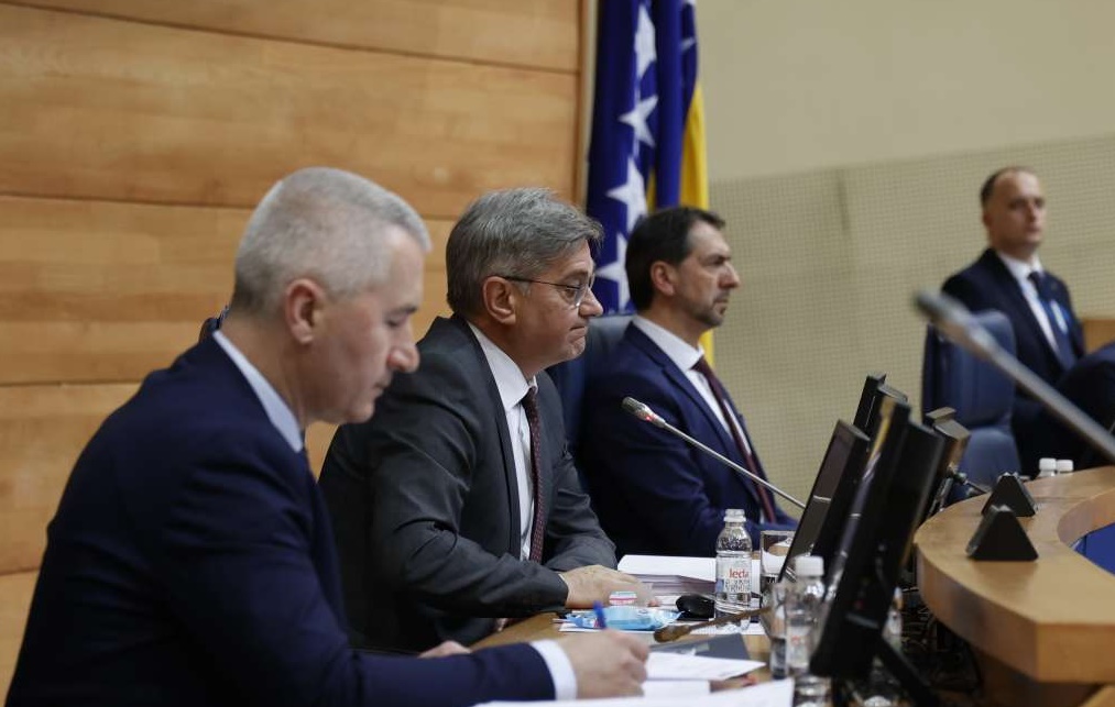 Poslanici danas o izmjenama Krivičnog zakona, Zakona o službi u OSBiH, te brojnim izvještajima