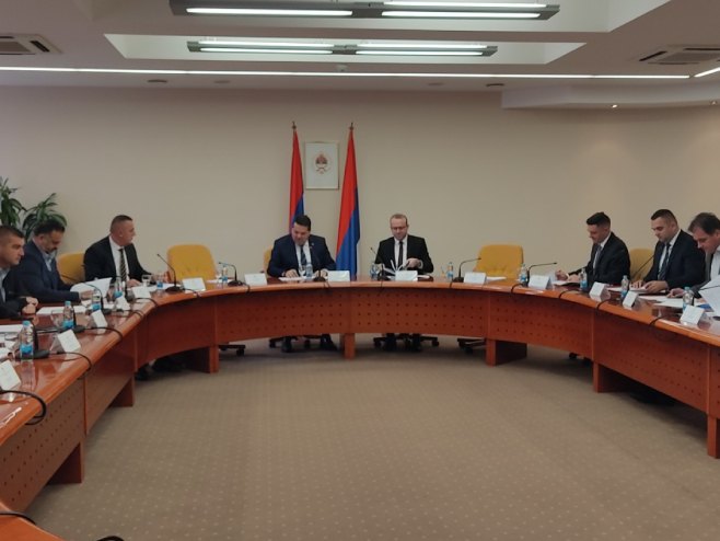 Poslanici NSRS 12. decembra o Zakonu o referendumu