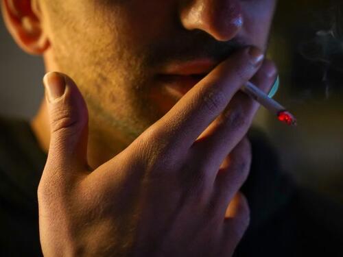 Poslanici NSRS nisu usvojili zakon o zabrani pušenja