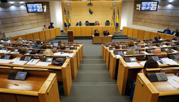 Poslanici Parlamenta FBiH traže osam vanrednih sjednica