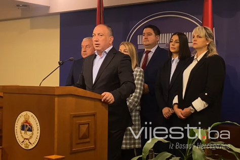 Poslanici PDP i Narodnog fronta neće prisustvovati obraćanju Dodika u NSRS