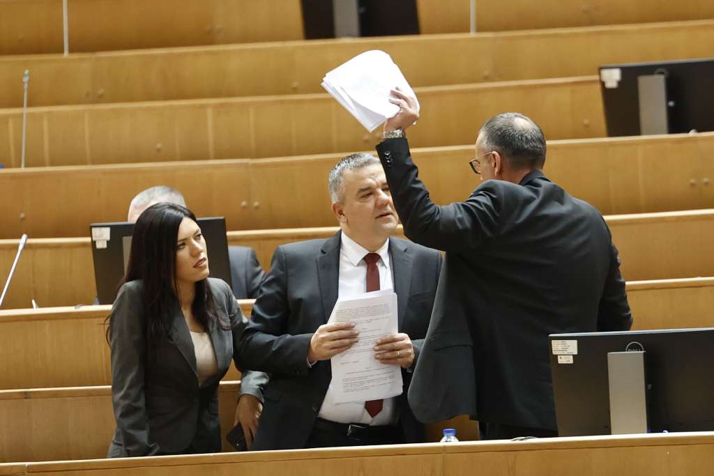 Hitni postupak: Razmatra se zakon o sukobu interesa