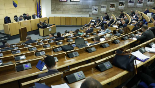 Poslanici raspravljaju o BHRT-u umjesto o fiskalnim zakonima